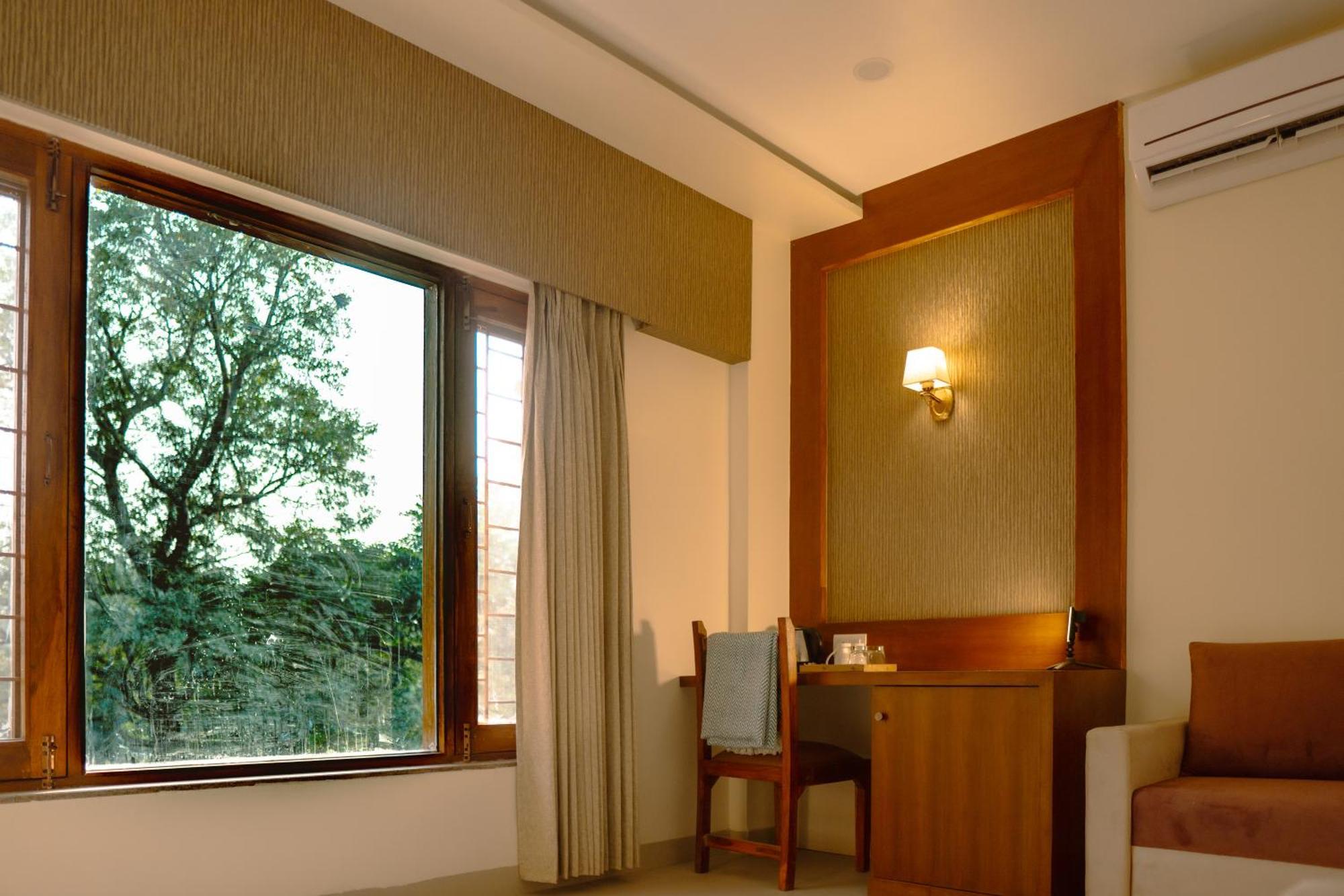 Hotel Ananda Kashi 瓦拉纳西 外观 照片