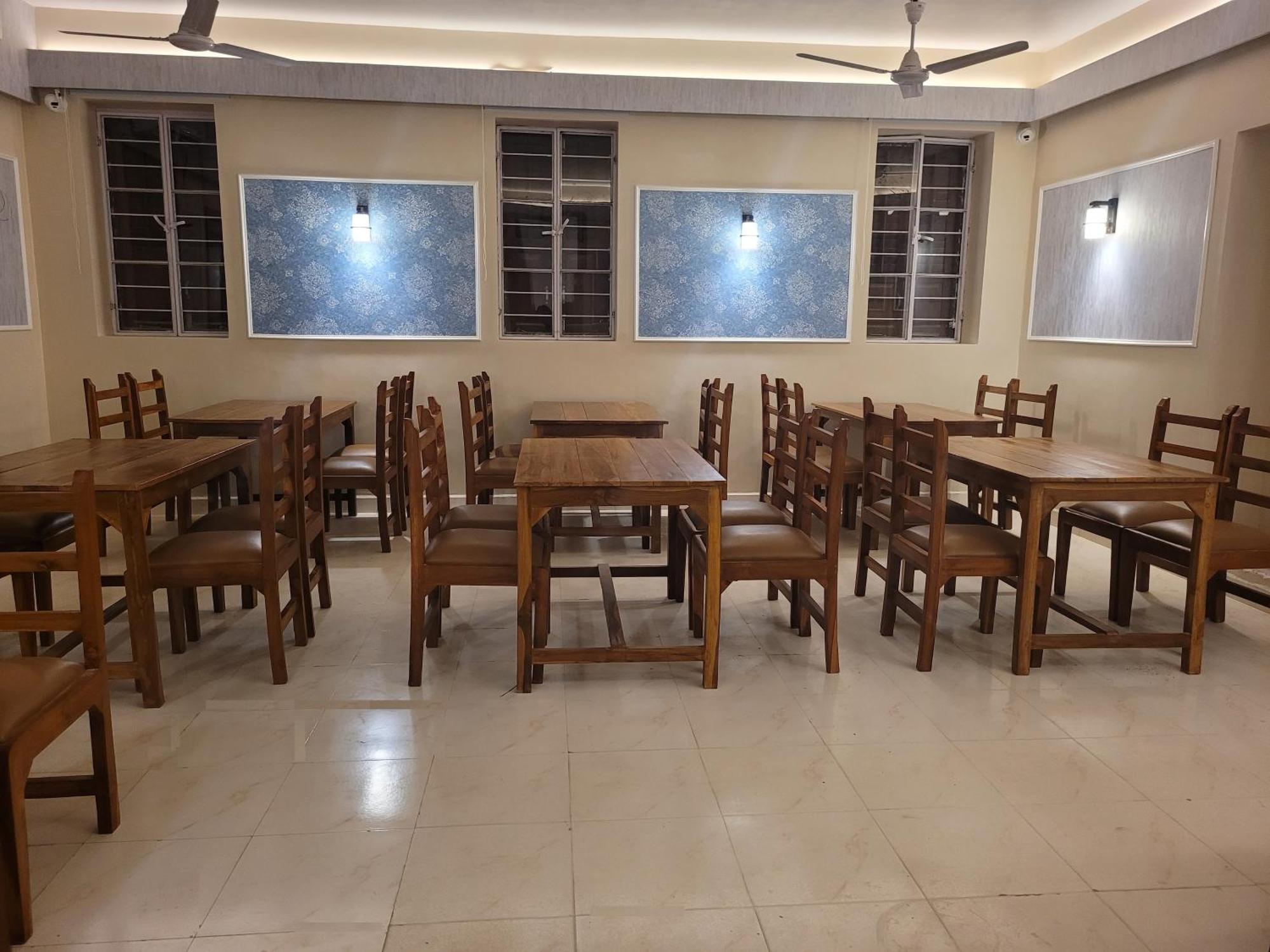 Hotel Ananda Kashi 瓦拉纳西 外观 照片